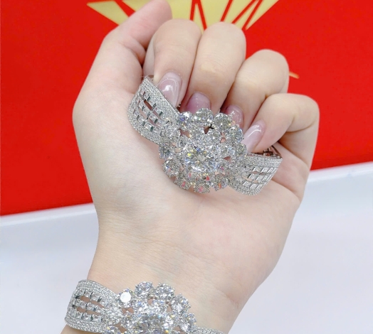 Vàng 610 Mẫu Trắng 17