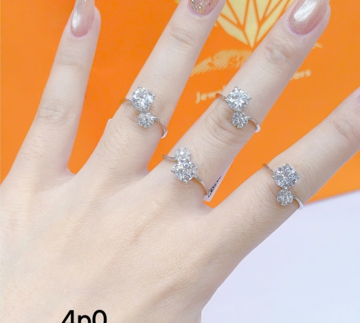 Nhẫn 610 Mẫu Trắng 38