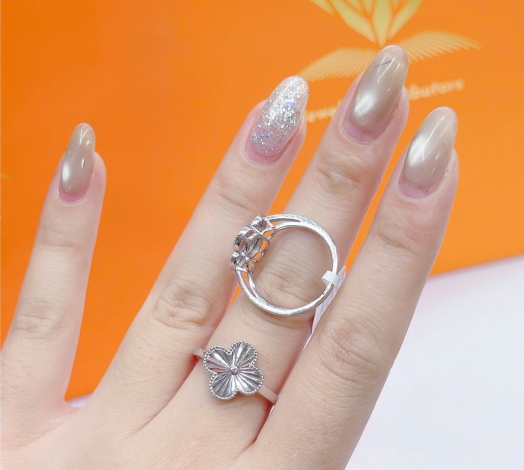 Nhẫn 610 Mẫu Trắng 60