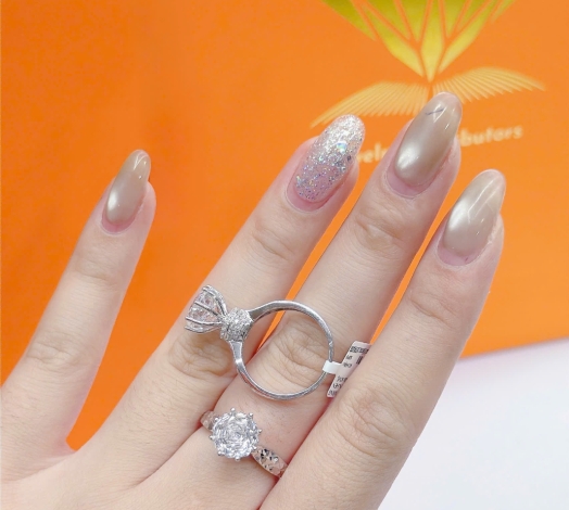 Nhẫn 610 Mẫu Trắng 87
