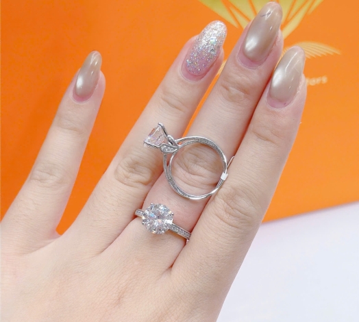 Nhẫn 610 Mẫu Trắng 97