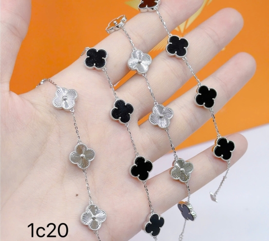 Lắc 610 Mẫu Trắng 4